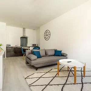 Appartement Le Bleu - Spacieux T2 Avec 1 Et 1 Canapé Lit, Castelsarrasin